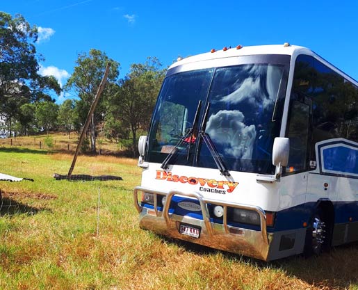 Tour bus at Gleneden Family Farm
